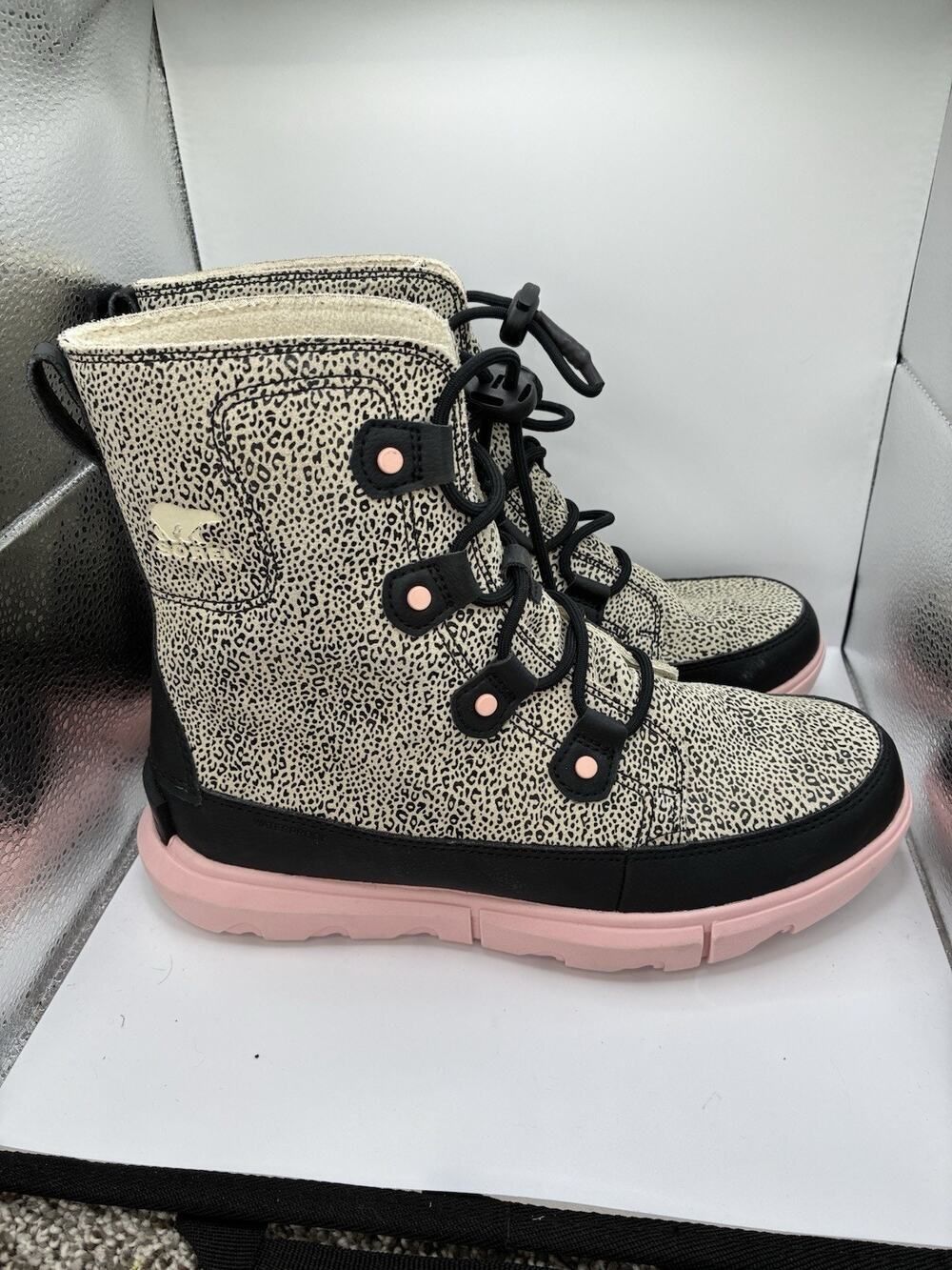 Sorel Explorer Lace Youth 6 Animal Print Waterproof Boots Womens 7.5 Pink Sole